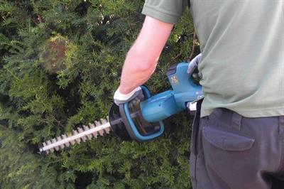Makita DUH551Z Twin 18V LXT cordless hedgetrimmer - image: HW